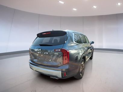 Used 2023 Kia Telluride S