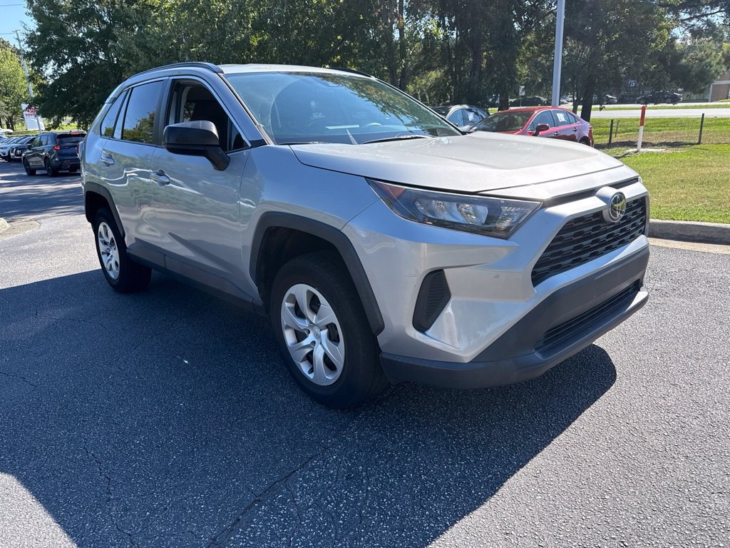 Used 2021 Toyota RAV4 LE FWD image 7