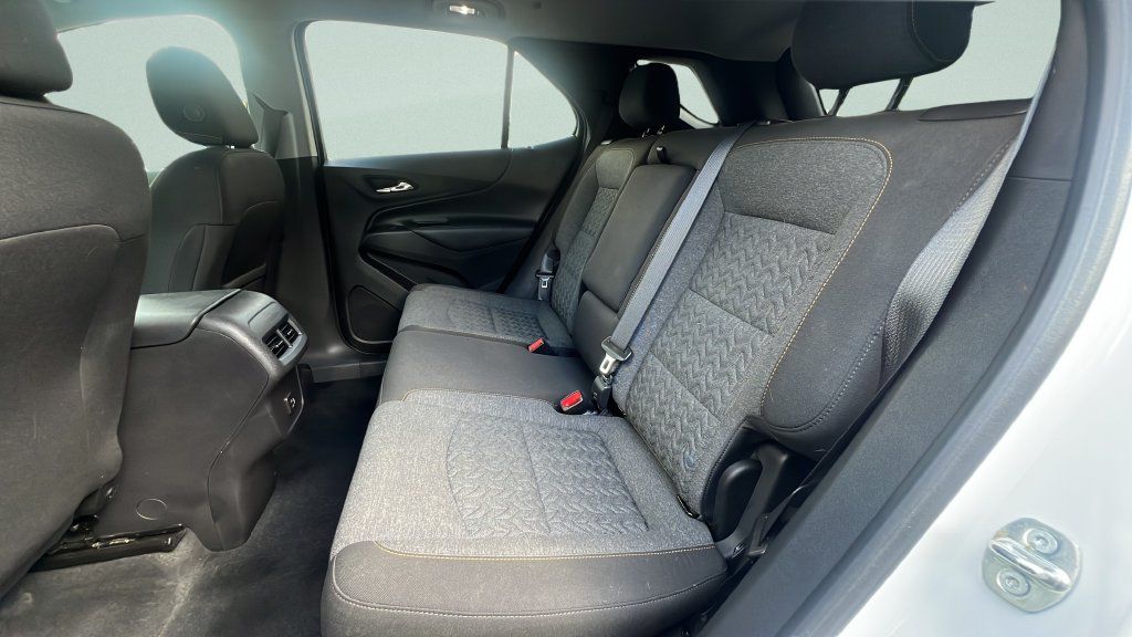 Used 2023 Chevrolet Equinox LT w/ LPO, Floor Liner Package AWD/4WD image 9