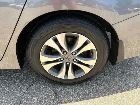 Used 2013 Honda Accord LX image 23