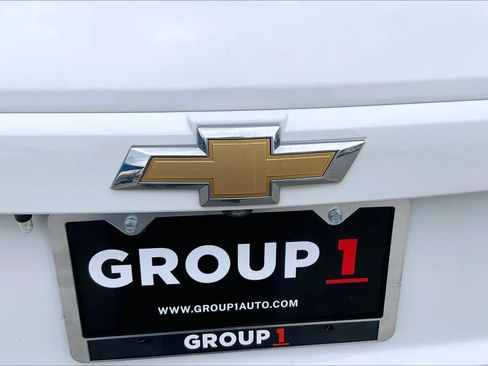 Used 2019 Chevrolet Trax LT w/ LT Convenience Package AWD/4WD image 31