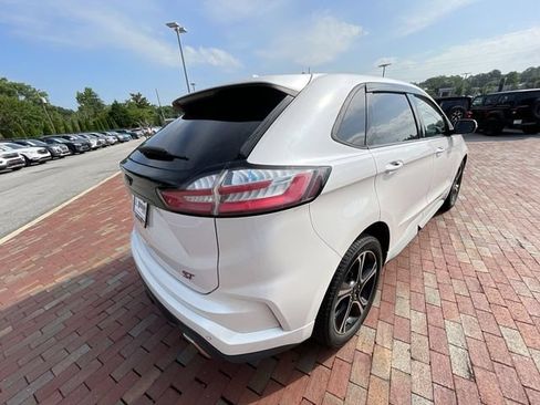 Used 2019 Ford Edge ST w/ Cold Weather Package AWD/4WD image 35