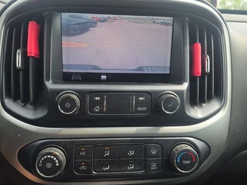Used 2019 Chevrolet Colorado LT w/ LT Convenience Package AWD/4WD image 13