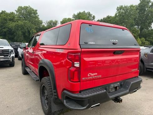Used 2019 Chevrolet Silverado 1500 Custom Trail Boss w/ Custom Convenience Package AWD/4WD image 4