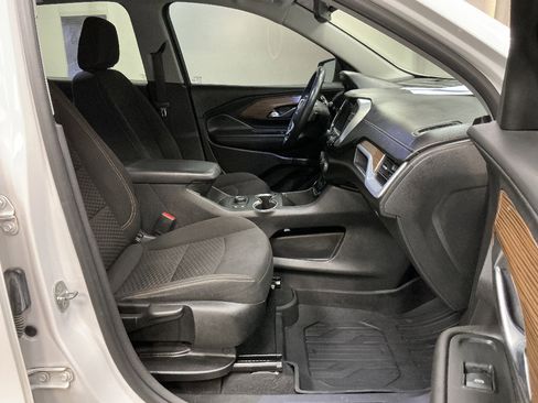 Used 2020 GMC Terrain SLE w/ Driver Convenience Package AWD/4WD image 32