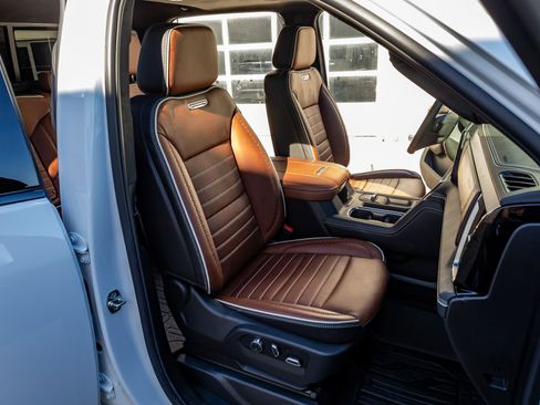 Used 2026 GMC Sierra 2500 Denali Ultimate w/ Max Trailering Package image 32