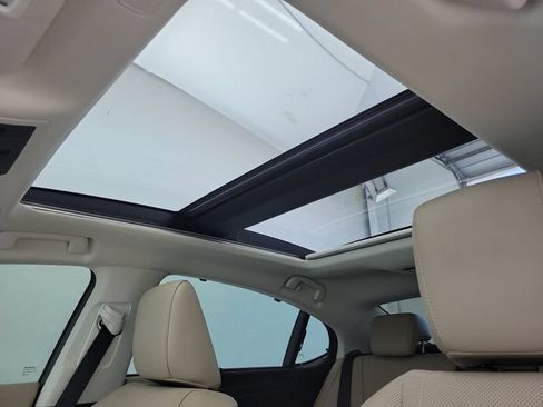 Used 2021 Lexus ES 350 Ultra Luxury w/ Accessory Package 2 FWD image 19