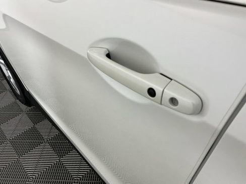 Used 2016 Honda CR-V EX-L image 11
