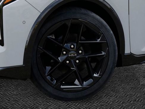New 2025 Kia K4 GT-Line Turbo image 9