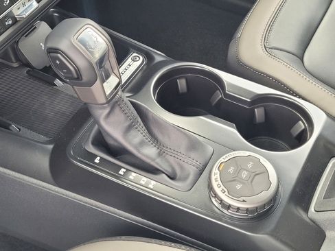 New 2025 Ford Bronco Outer Banks image 11