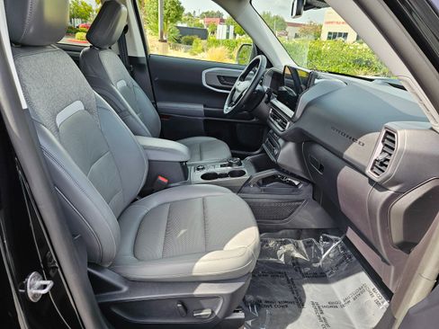 Used 2025 Ford Bronco Sport Badlands image 29