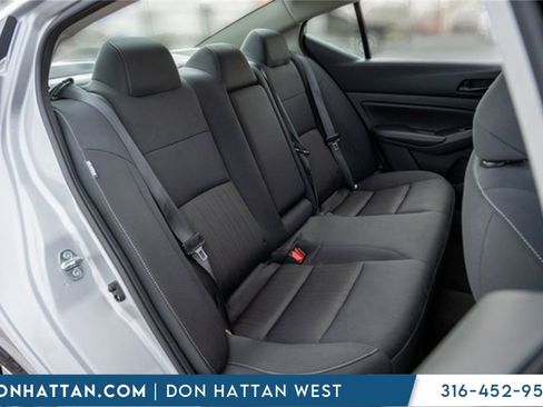 Used 2024 Nissan Altima 2.5 SV image 24