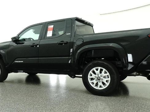 New 2026 Toyota Tacoma SR5 image 39
