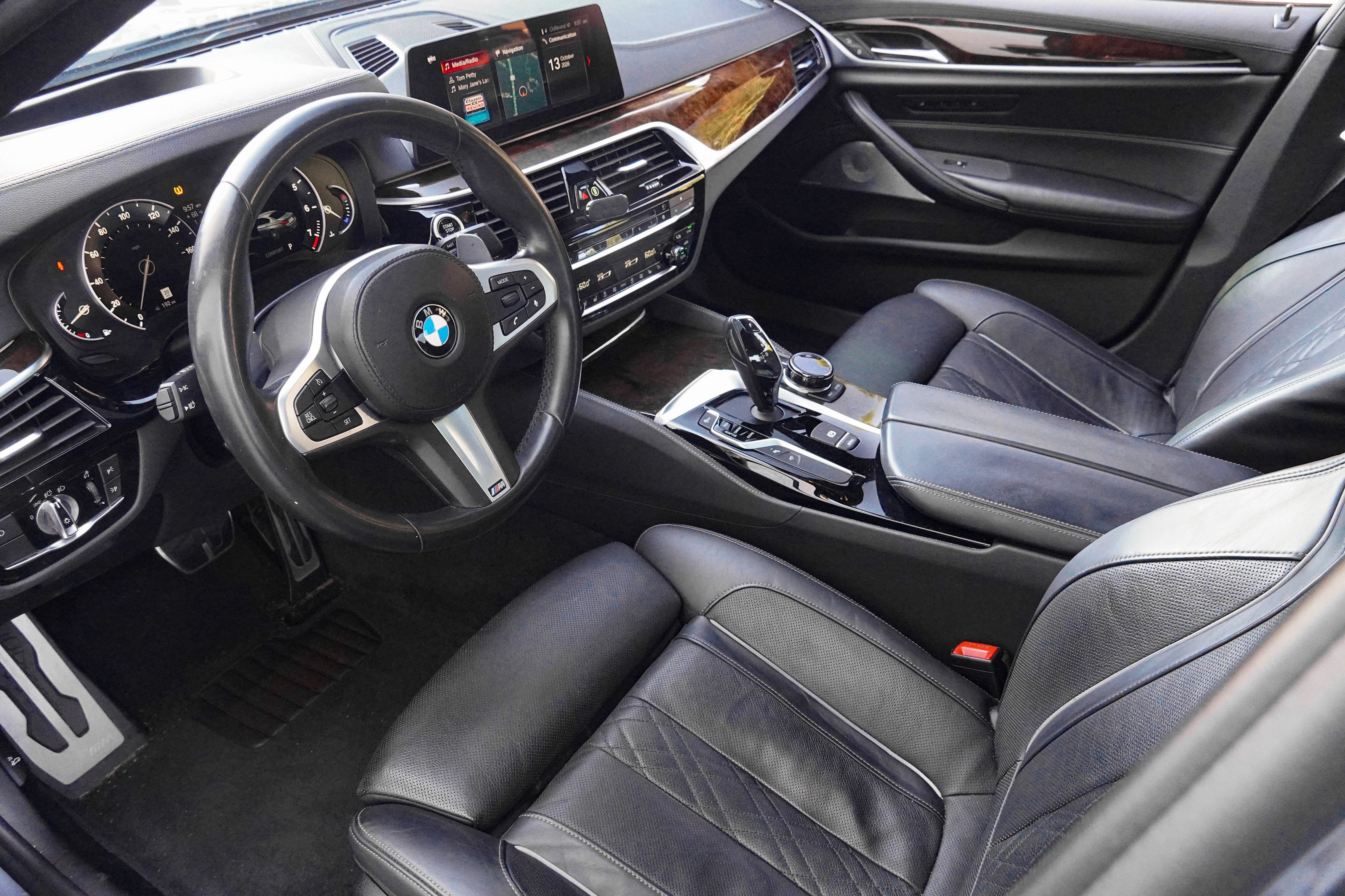 Used 2017 BMW 540i RWD image 9
