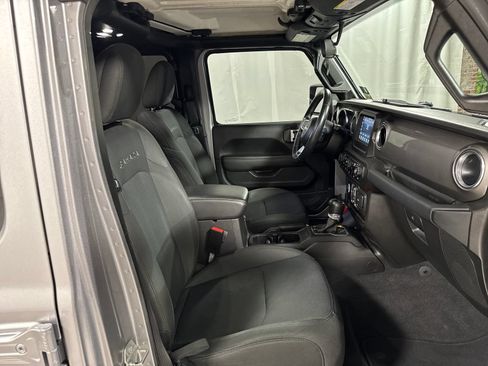 Used 2021 Jeep Wrangler Unlimited Sahara AWD/4WD image 26