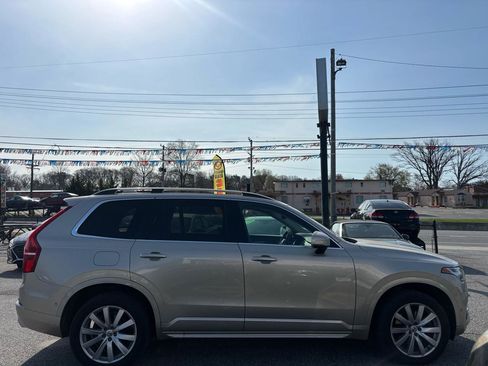 Used 2016 Volvo XC90 T6 Momentum w/ Momentum Plus Package image 6