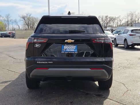 New 2026 Chevrolet Equinox LT AWD/4WD image 13