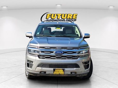 Used 2023 Ford Expedition Max Platinum AWD/4WD image 4