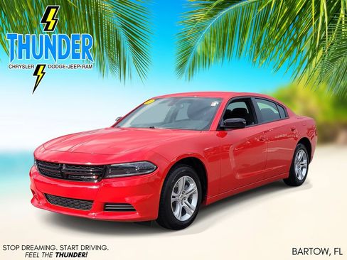 Used 2023 Dodge Charger SXT RWD image 2