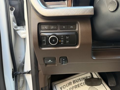 Used 2024 Ford F250 King Ranch image 13