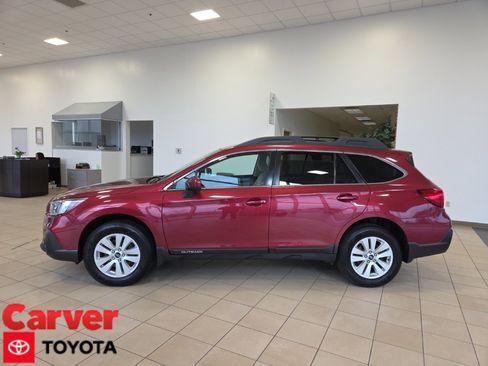 Used 2018 Subaru Outback 2.5i Premium image 1