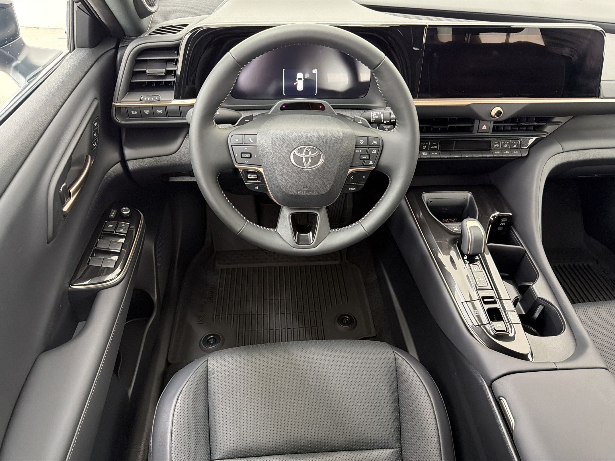 Used 2026 Toyota Crown Signia w/ Advanced Technology Package AWD/4WD image 28