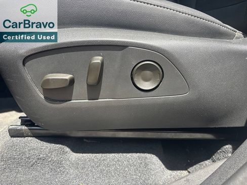 Used 2026 Chevrolet Traverse LT AWD/4WD image 9