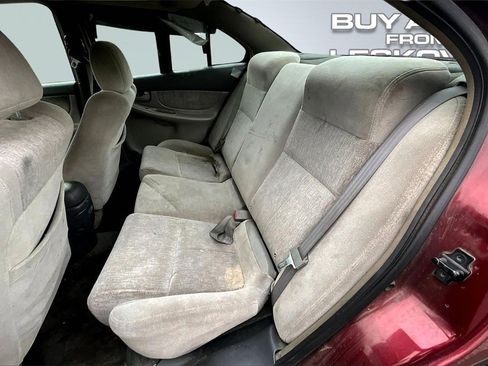 Used 2003 Oldsmobile Alero GL image 10