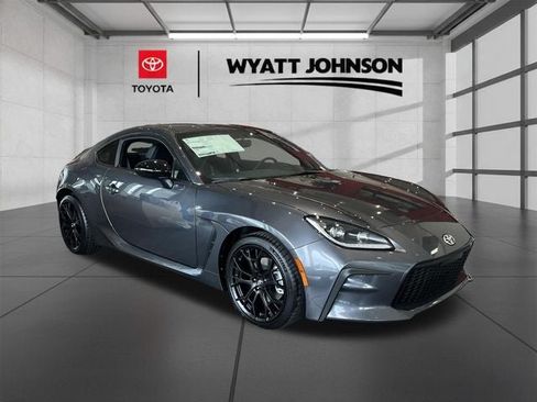 New 2026 Toyota GR86 Premium RWD image 5
