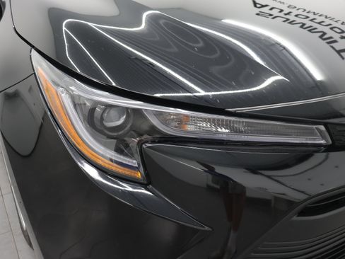 Used 2024 Toyota Corolla LE FWD image 18