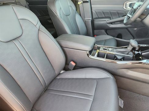 New 2026 Kia Sorento SX image 10