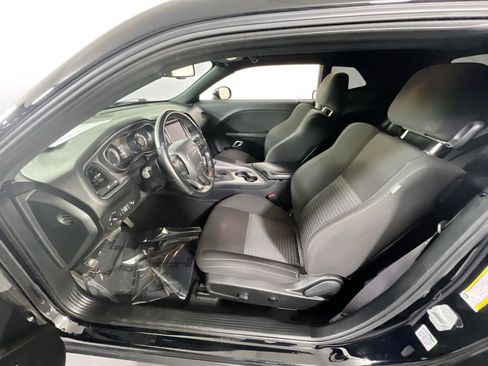 Used 2023 Dodge Challenger R/T w/ Blacktop Package image 21