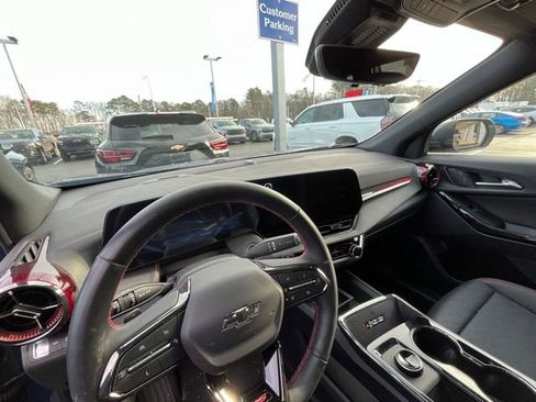 Used 2025 Chevrolet Equinox RS w/ Safety and Technology Package image 11