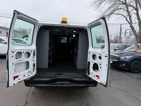 Used 2014 Ford E-250 and Econoline 250 w/ Power Group image 23