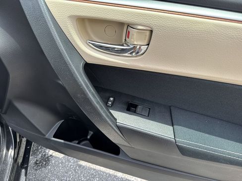Used 2014 Toyota Corolla LE FWD image 43