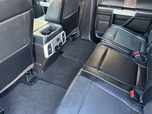 Used 2019 Ford F250 Lariat w/ Lariat Ultimate Package AWD/4WD image 13