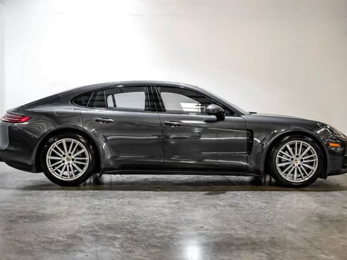 Used 2018 Porsche Panamera 4S AWD/4WD image 10