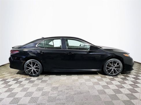 Certified 2023 Toyota Camry SE image 9