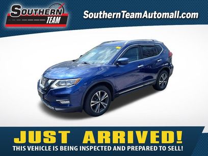 Used 2017 Nissan Rogue SL w/ SL Premium Package