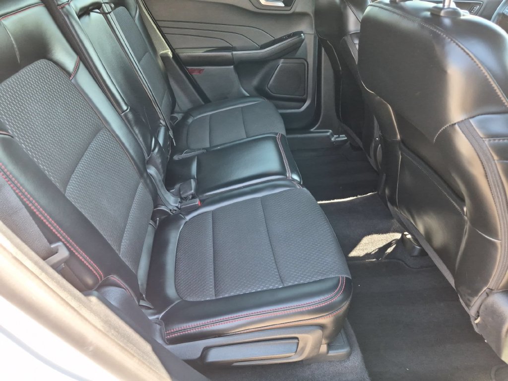 Used 2026 Ford Escape ST-Line FWD image 29