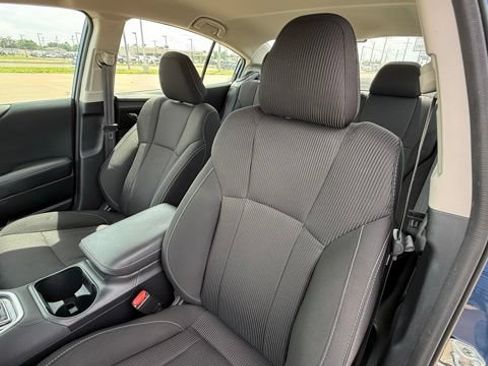 Used 2022 Subaru Legacy Premium AWD/4WD image 17