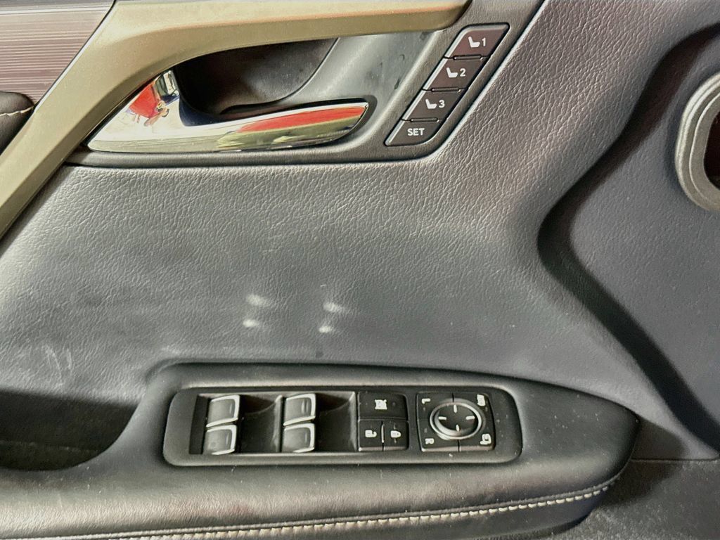 Used 2022 Lexus RX 350 F Sport w/ Accessory Package AWD/4WD image 23