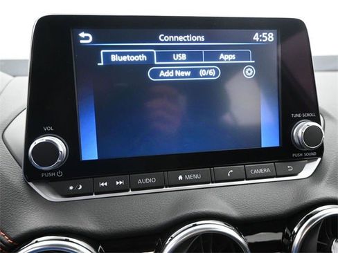 New 2025 Nissan Sentra SR image 18