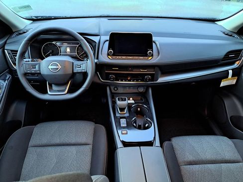 New 2026 Nissan Rogue SV FWD image 6