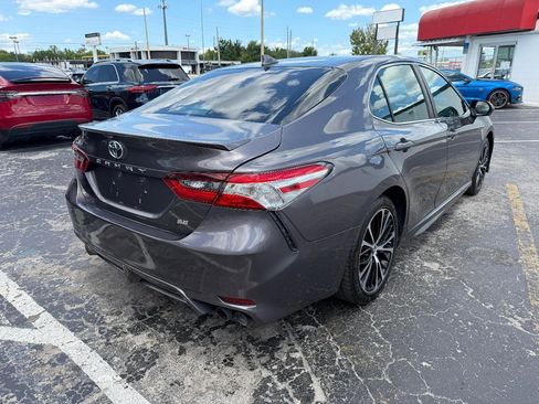 Used 2023 Toyota Camry SE FWD image 7