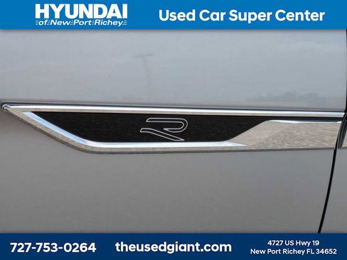 Used 2024 Volkswagen Atlas SEL Premium R-Line AWD/4WD image 15