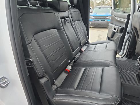 Used 2024 Ford Ranger Lariat w/ Advanced Towing Package image 11