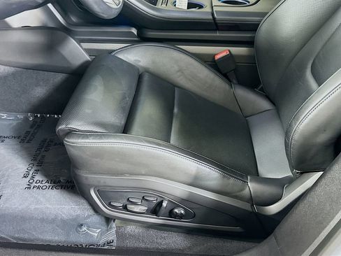 Certified 2020 Porsche Taycan Turbo image 21