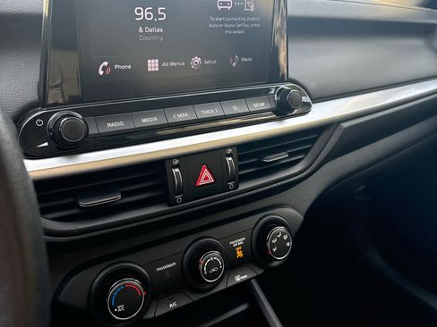 Used 2024 Kia Forte LXS image 5