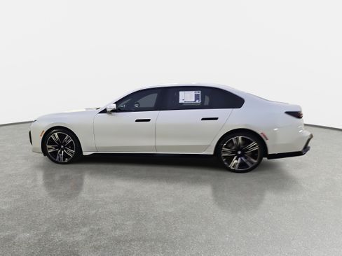 Certified 2023 BMW 760i xDrive w/ Executive Package image 8